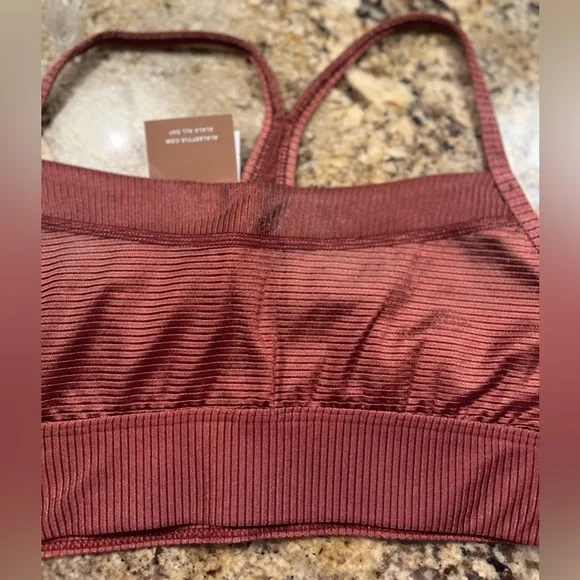 NWT Alala Raya Ribbed Sports Bra