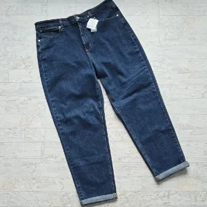 NWT L.L. Bean Boyfriend SIZE 16 High Rise Blue Women's Jeans