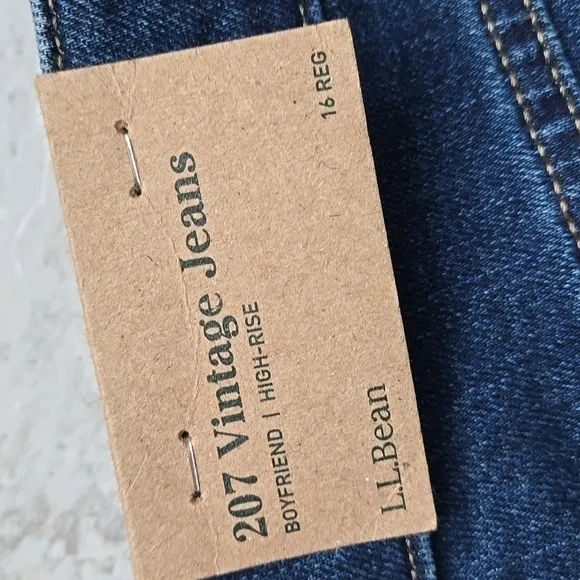 NWT L.L. Bean Boyfriend SIZE 16 High Rise Blue Women's Jeans