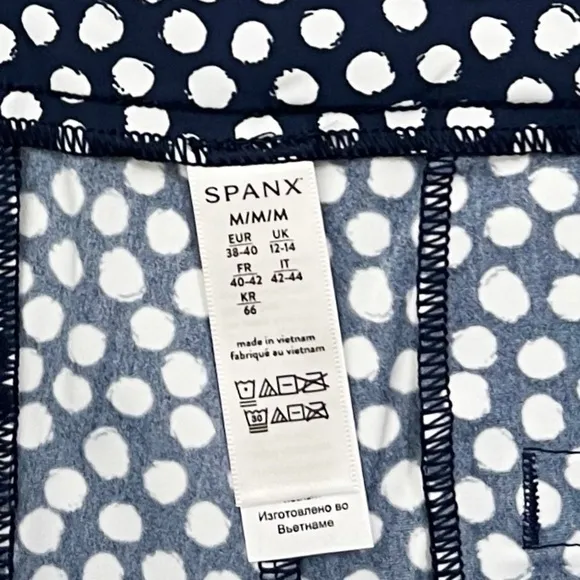 NWT Spanx Sunshine Shorts, 10&quot; Bermuda in Navy Painted Dots