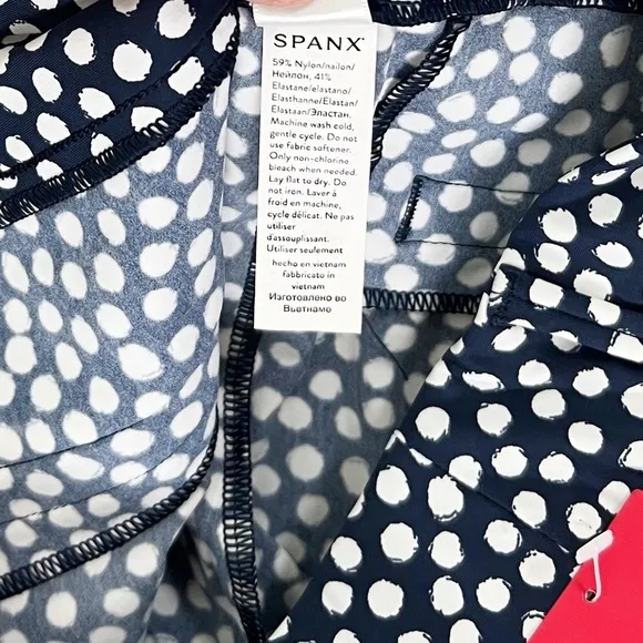 NWT Spanx Sunshine Shorts, 10&quot; Bermuda in Navy Painted Dots