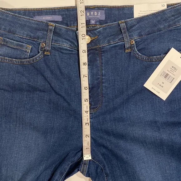 NYDJ SZ 10 Medium Wash Blue Skinny Denim Jeans New D31