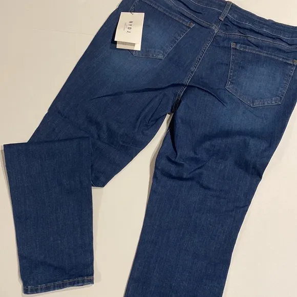 NYDJ SZ 10 Medium Wash Blue Skinny Denim Jeans New D31