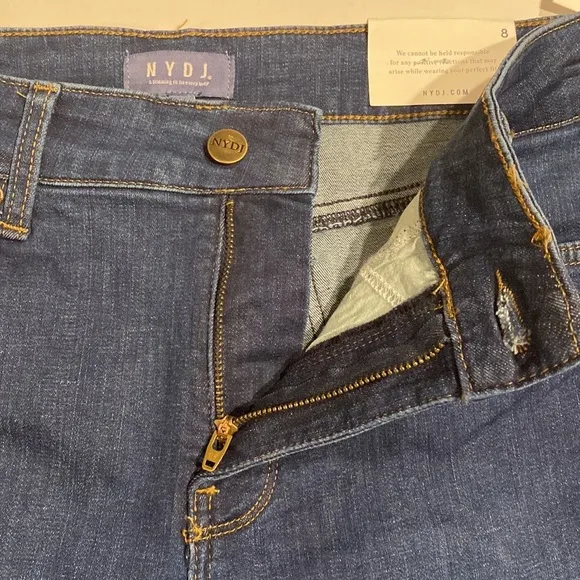 NYDJ SZ 10 Medium Wash Blue Skinny Denim Jeans New D31