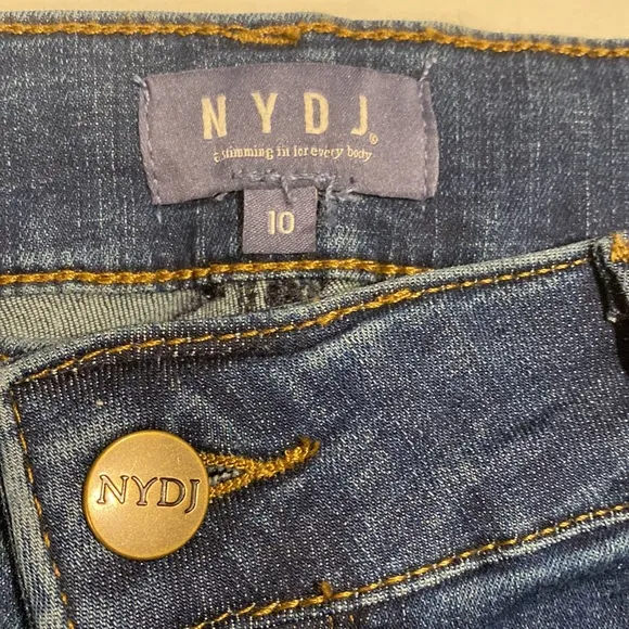 NYDJ SZ 10 Medium Wash Blue Skinny Denim Jeans New D31