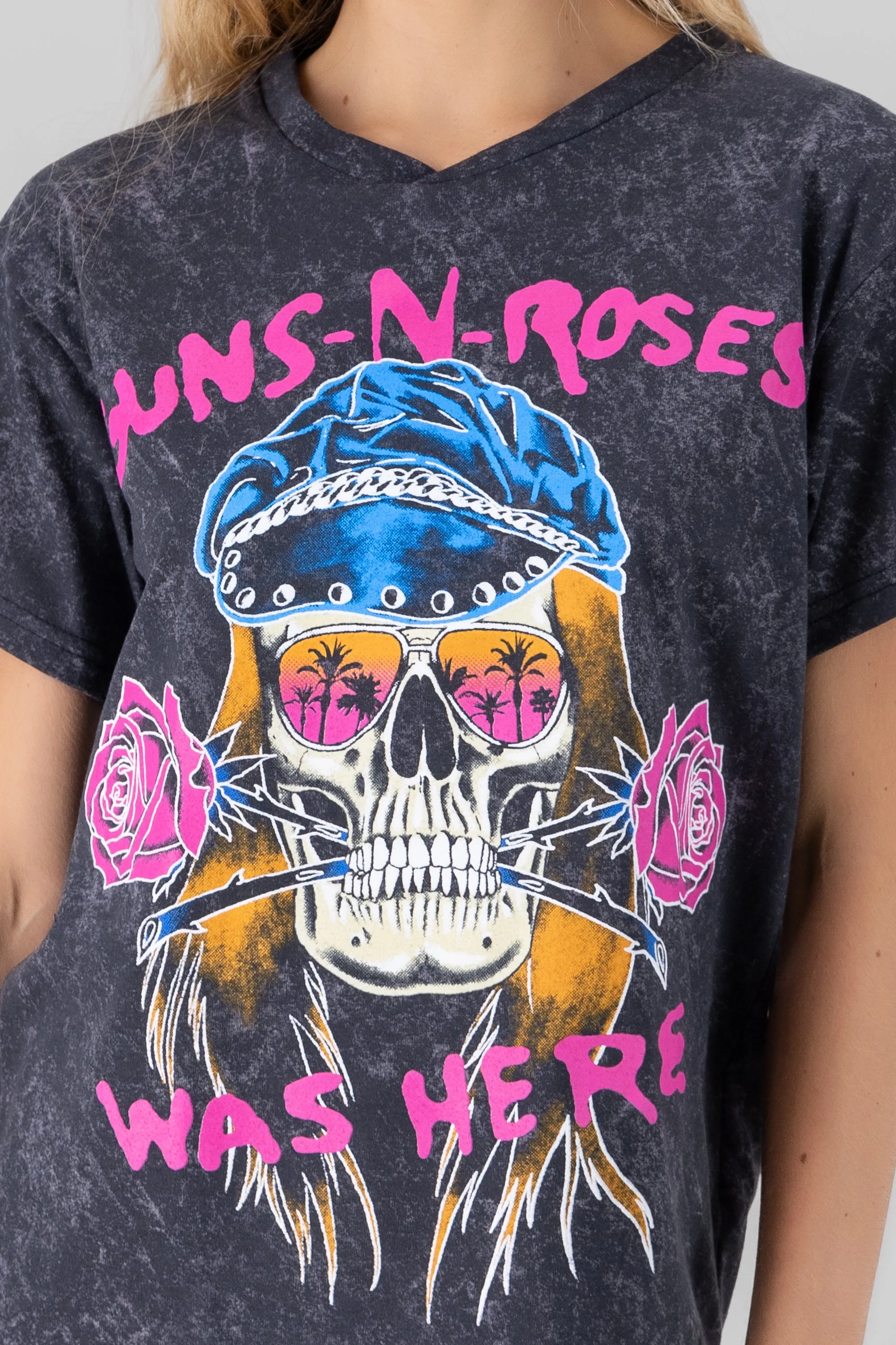 Playera oversized Gun's acid