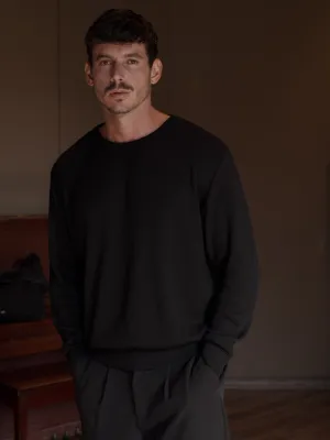 ROUND NECK SWEATER - BLACK