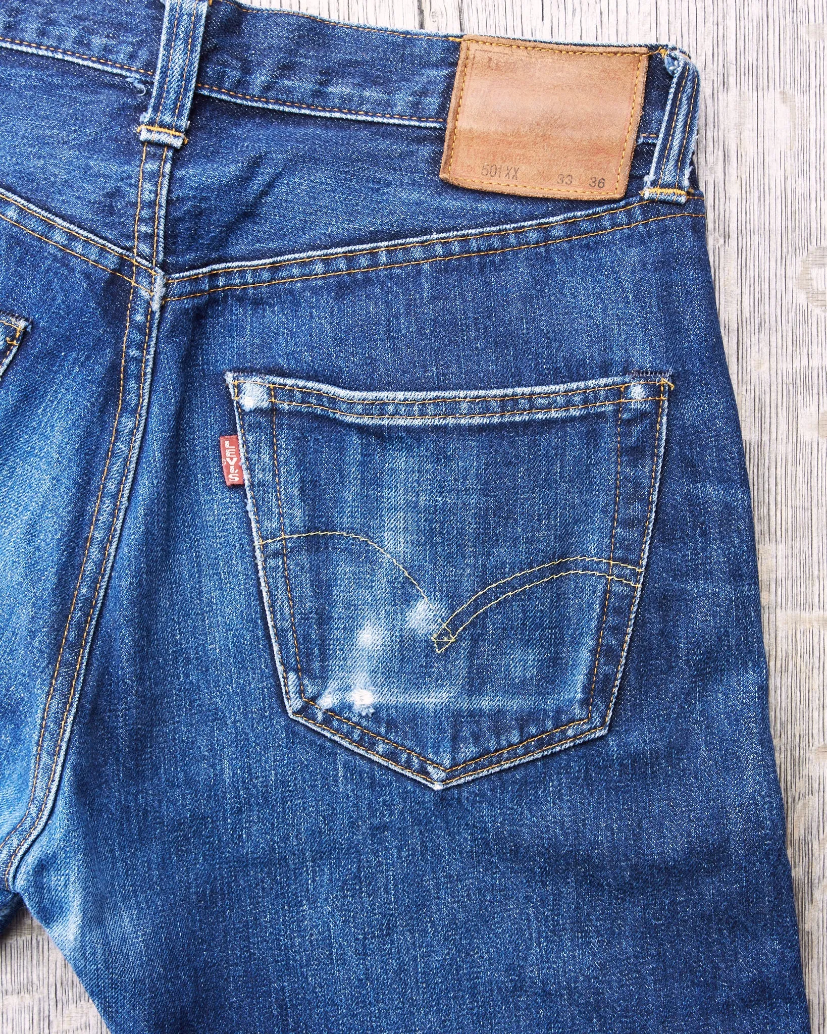 Second Hand LVC Made in USA 1947 501XX Jeans W 33 / L 36