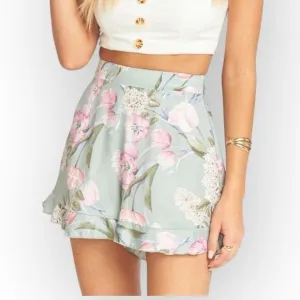 SHOW ME YOUR MUMU BOBBI SHORTS - PRIMAVERA FLORAL KNIT NWT-‎ size S- cottagecore