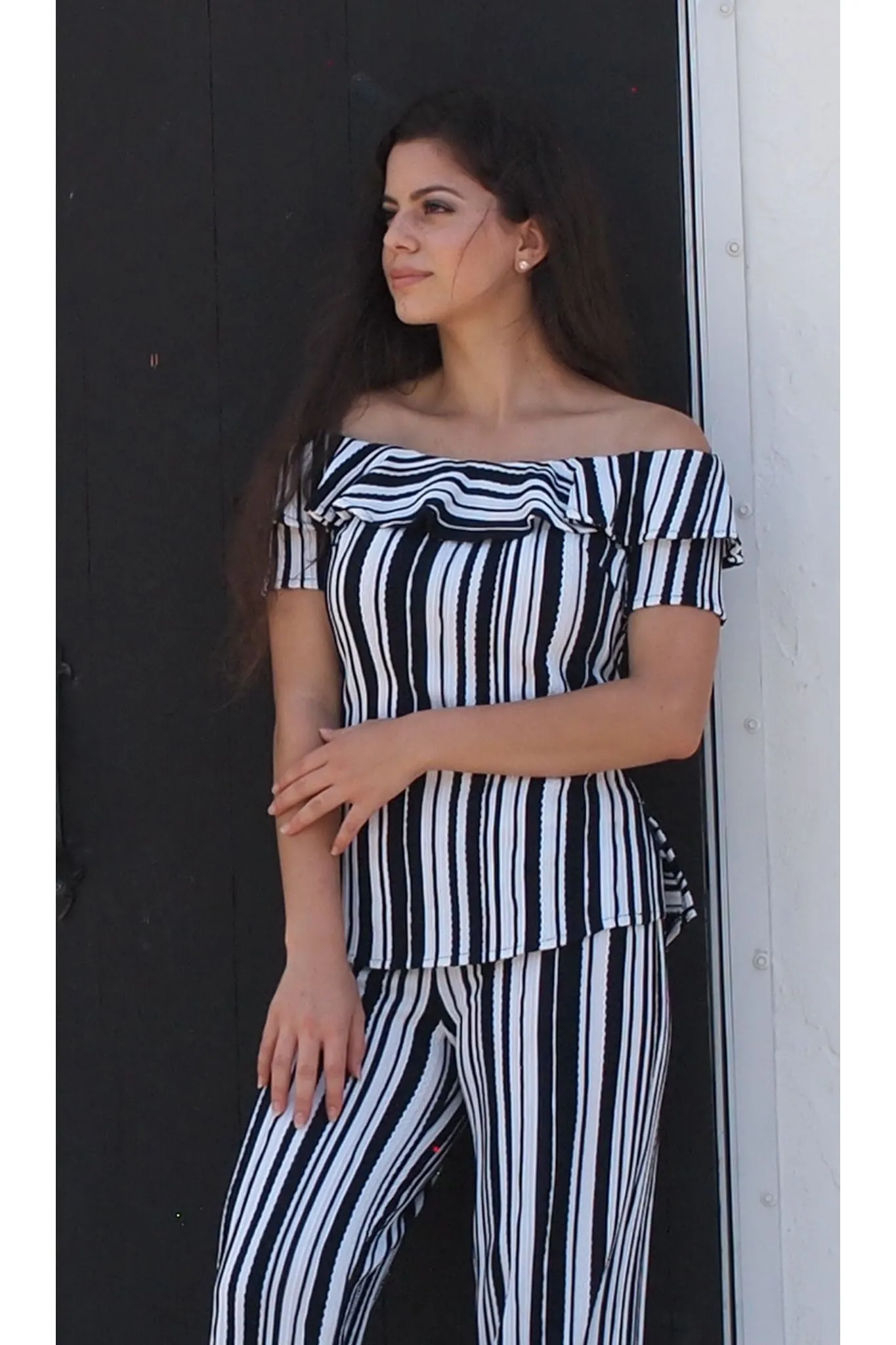 SIBEL Ruffled Neckline Off Shoulder Short Sleeves Textured Knit Top