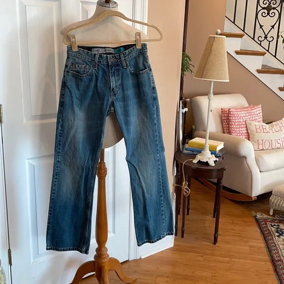 Signature Levi Strauss jeans Authentics low boot women’s size W29 L30