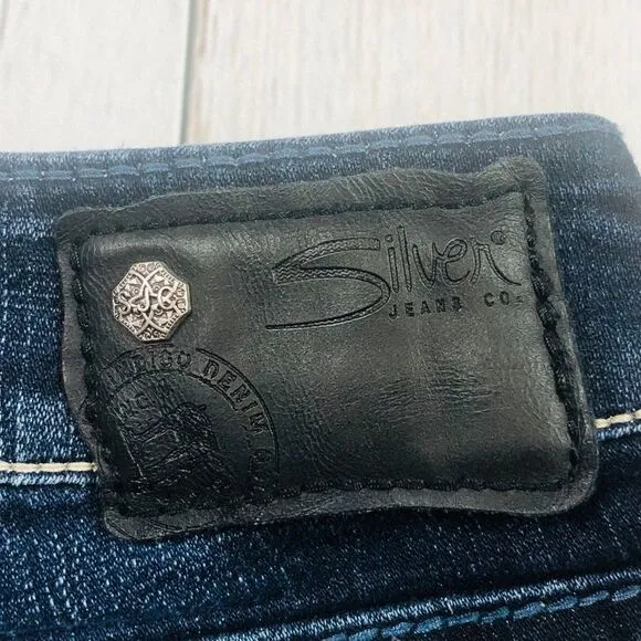 Silver Suki Bermuda Jeans Size 27