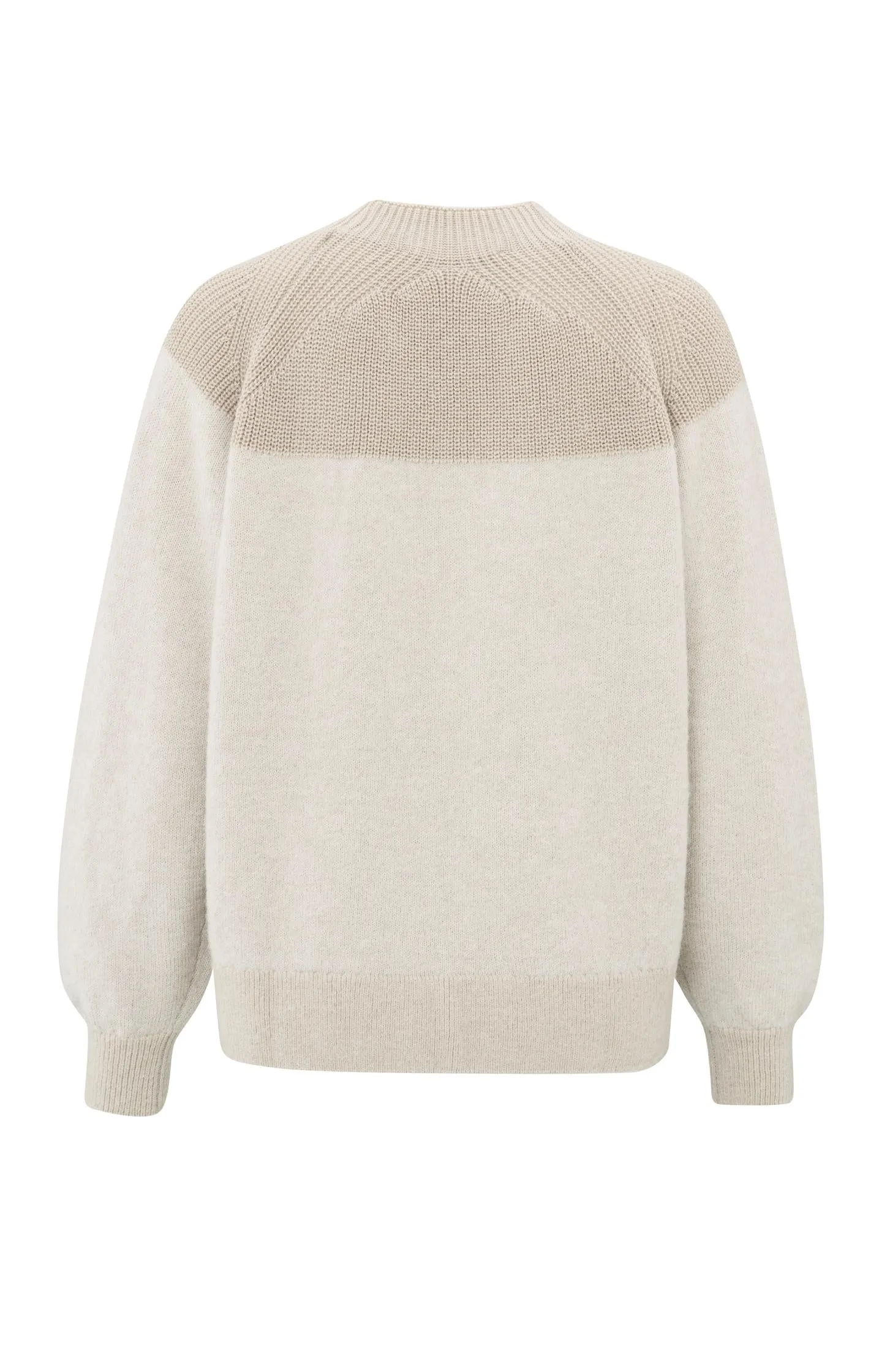 Sweater with mixed textures and round neck