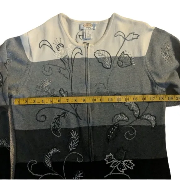 TALBOTS Vintage Zip-up Cardigan Grey Cream Sweater Size M