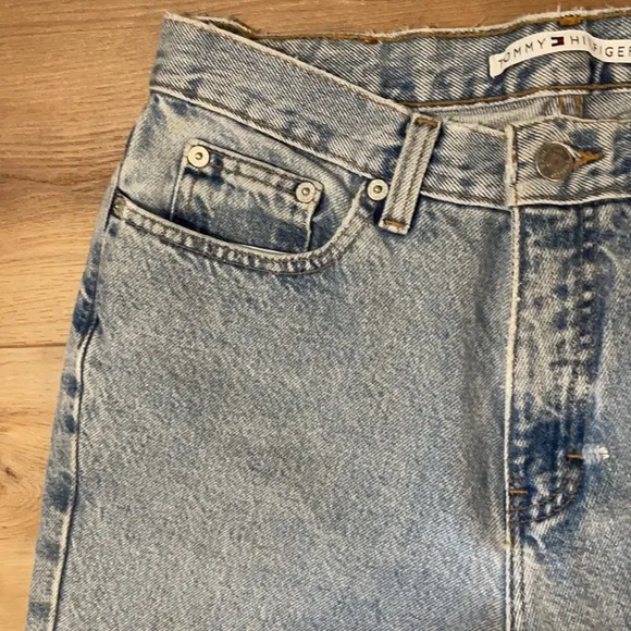 Tommy Hilfiger womens jeans size 6P distressed flare high waisted vintage