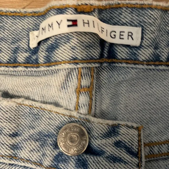Tommy Hilfiger womens jeans size 6P distressed flare high waisted vintage