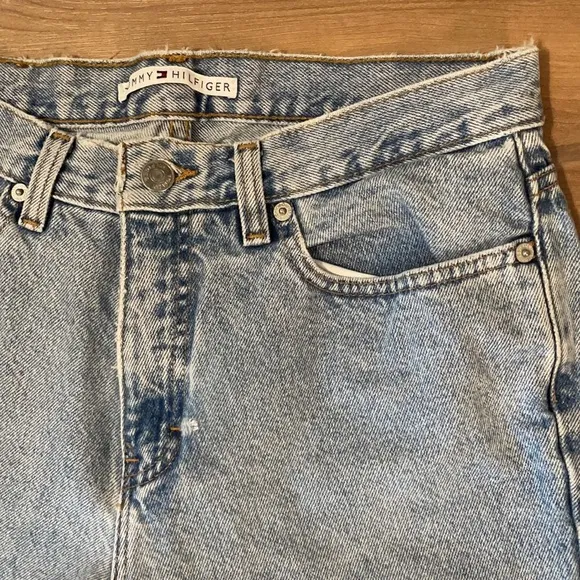 Tommy Hilfiger womens jeans size 6P distressed flare high waisted vintage