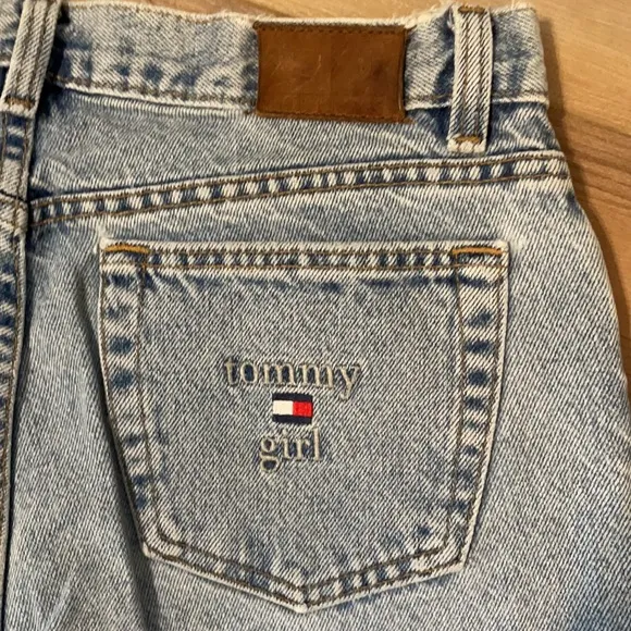 Tommy Hilfiger womens jeans size 6P distressed flare high waisted vintage