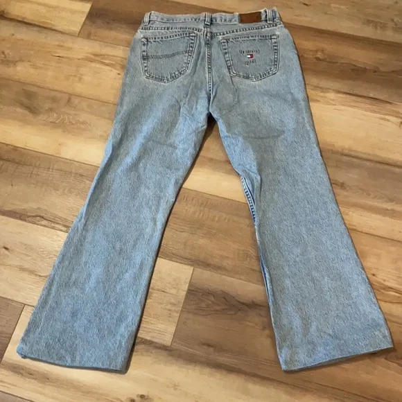 Tommy Hilfiger womens jeans size 6P distressed flare high waisted vintage