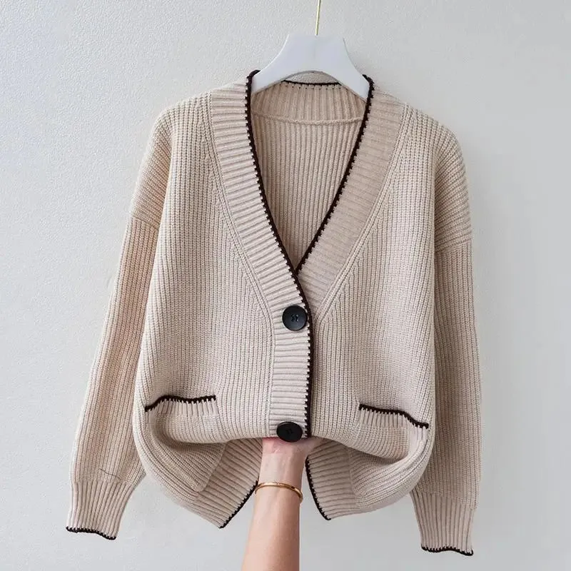 Vienna | Chic Button Cardigan