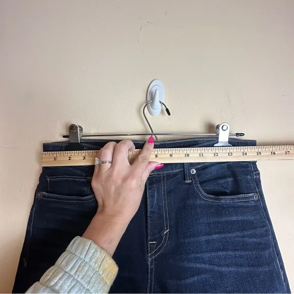 VINCE Crop Flare Jeans in Dark Vintage Wash Women’s Size 28