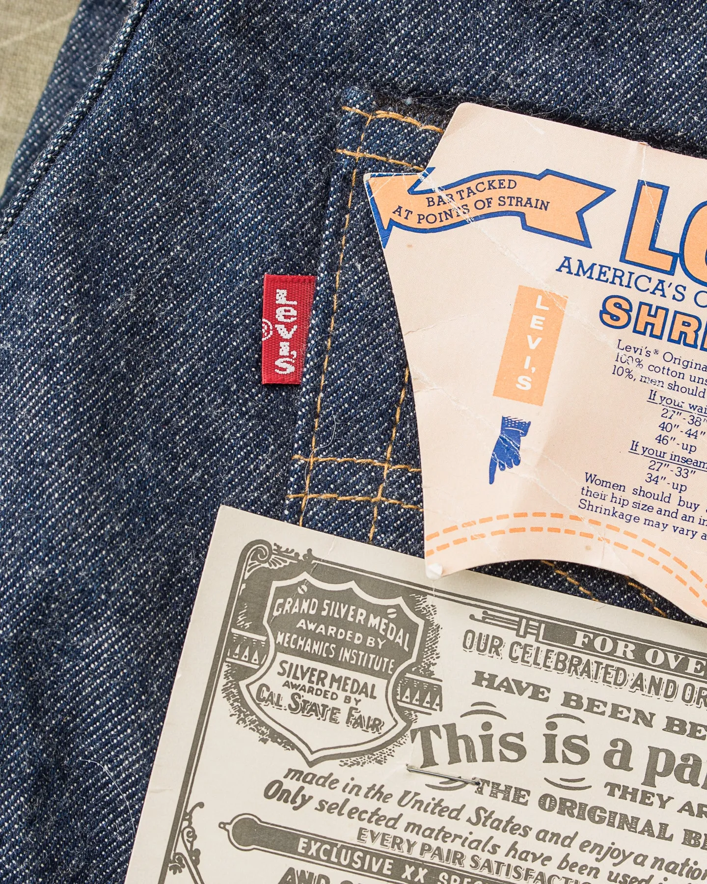 Vintage 1981 Deadstock Levi's 501 Red Line Selvedge Jeans W 28 / L 33