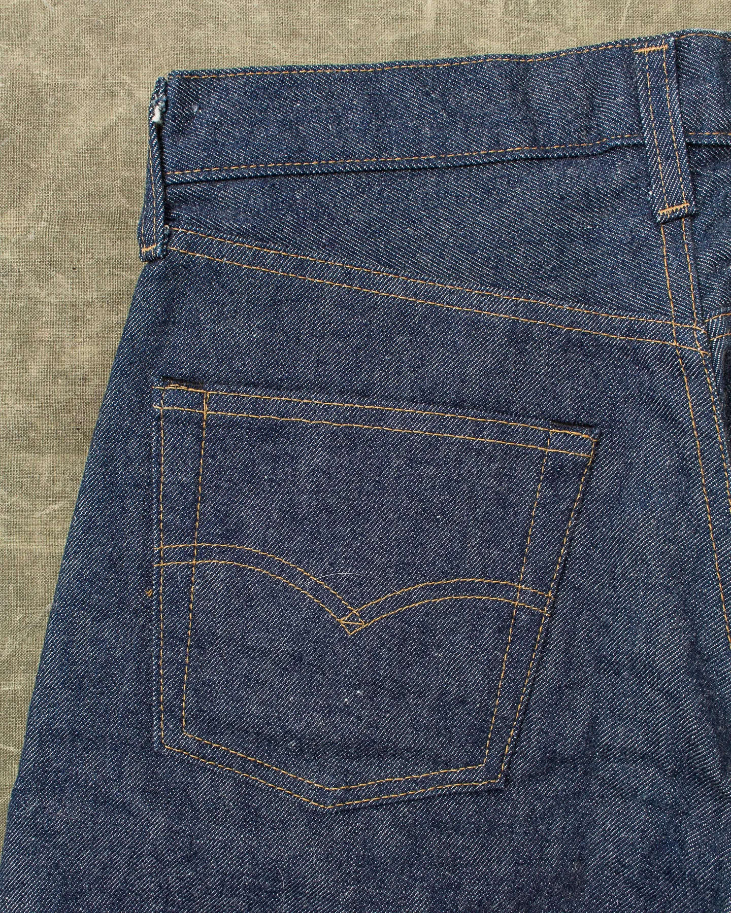 Vintage 1981 Deadstock Levi's 501 Red Line Selvedge Jeans W 28 / L 33
