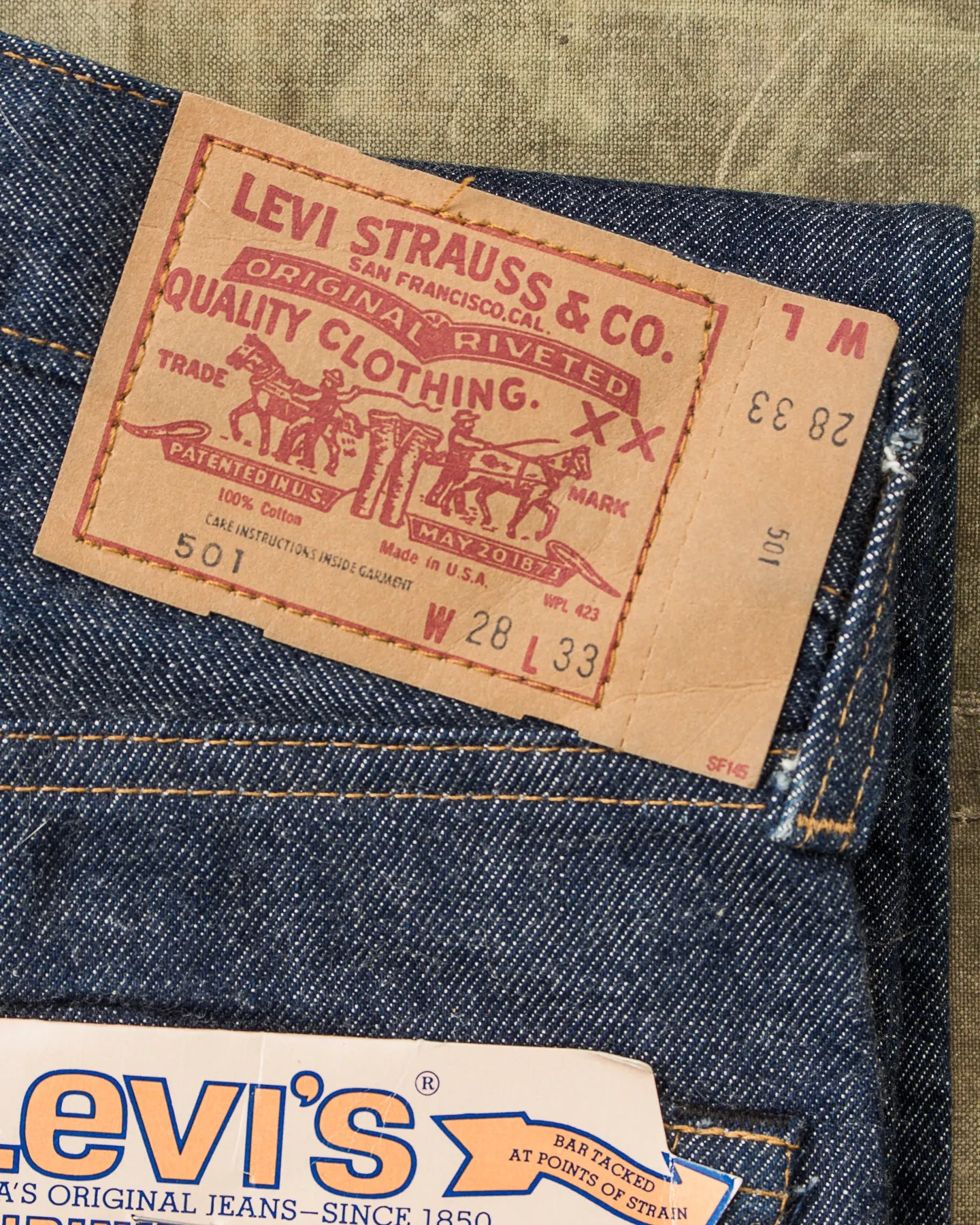 Vintage 1981 Deadstock Levi's 501 Red Line Selvedge Jeans W 28 / L 33
