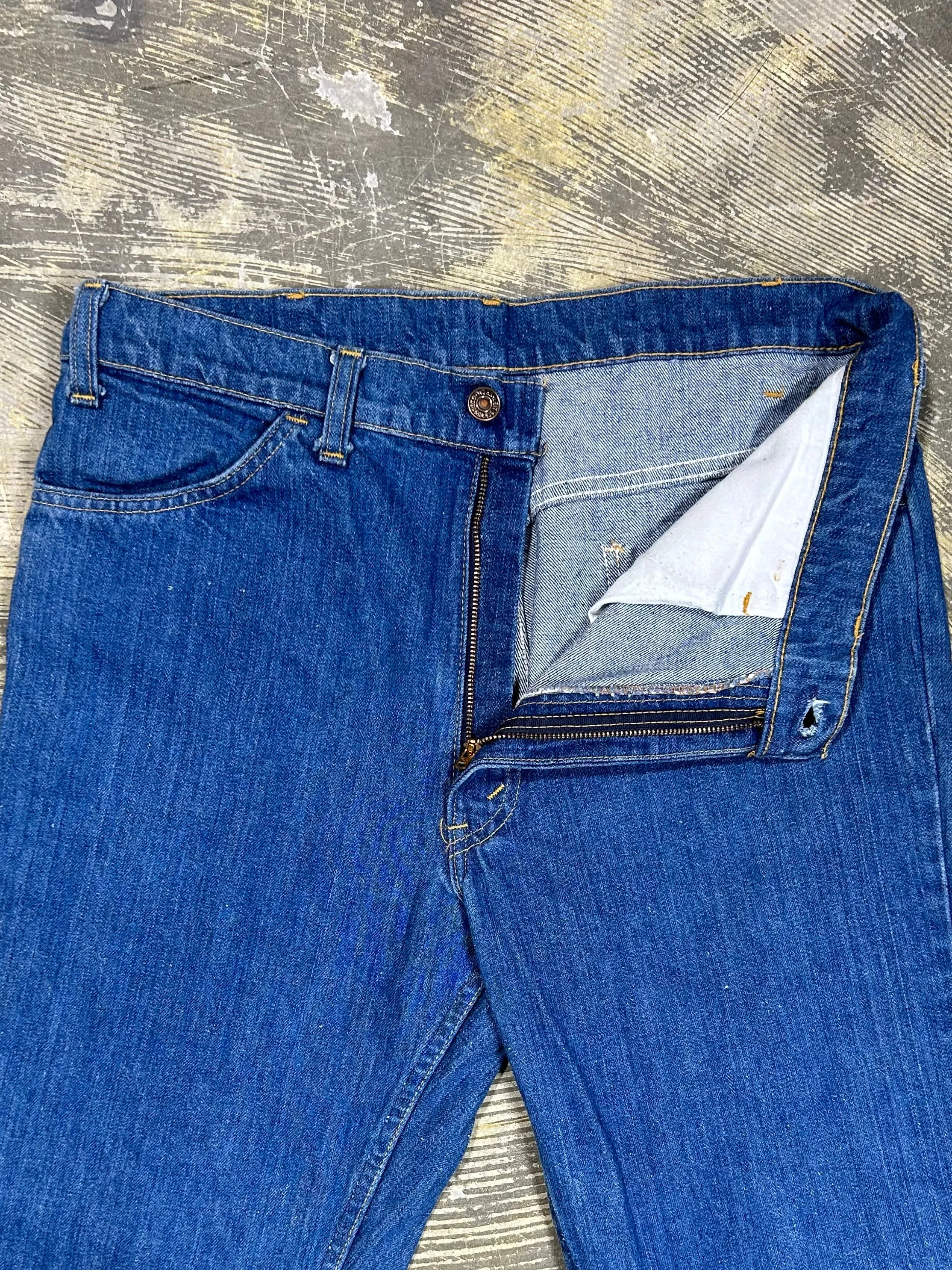 Vintage Levi 646 Talon 42 Bell Bottom Denim Jeans (JYJ-0246)