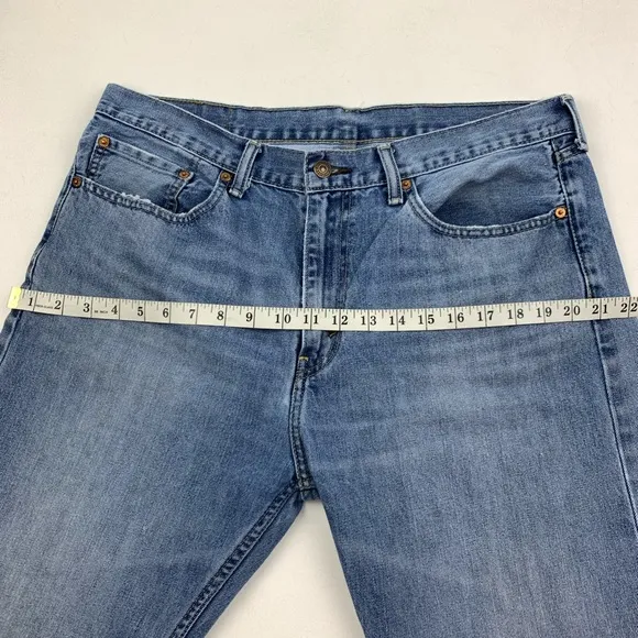 Vintage Levi’s 505 High Waist wedgie fit Jeans