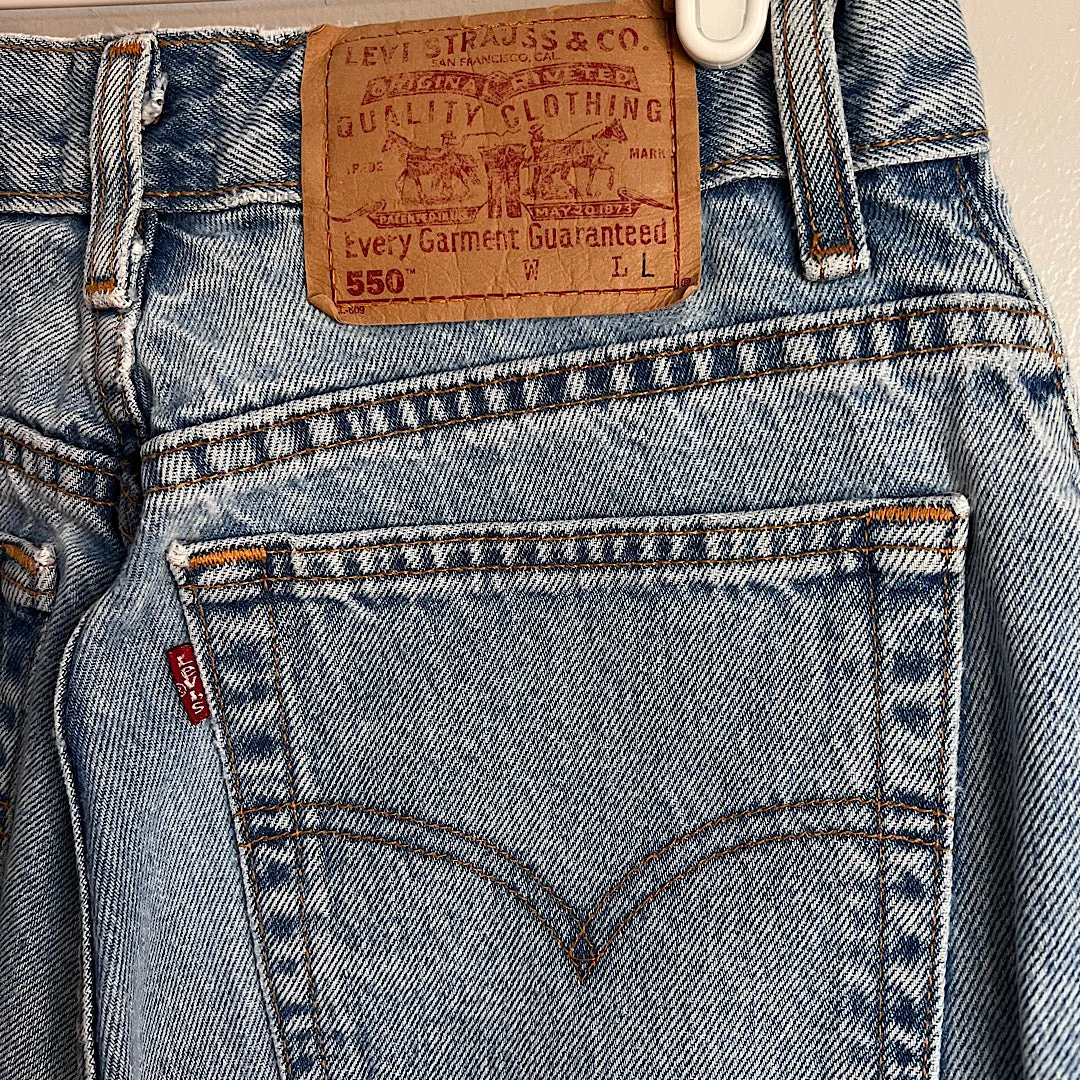 Vintage Levi's 550 Relaxed Fit Tapered Leg Jeans