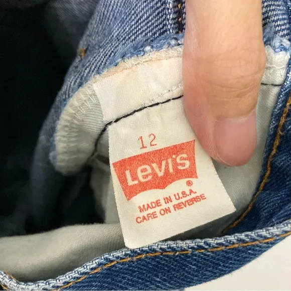 Vintage Levi's Women's Made in USA High Rise Straight Leg Jeans size W26 L30
