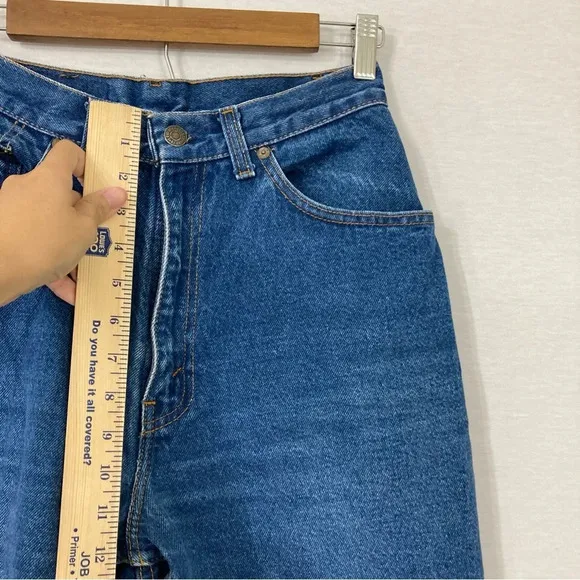 Vintage Levi's Women's Made in USA High Rise Straight Leg Jeans size W26 L30