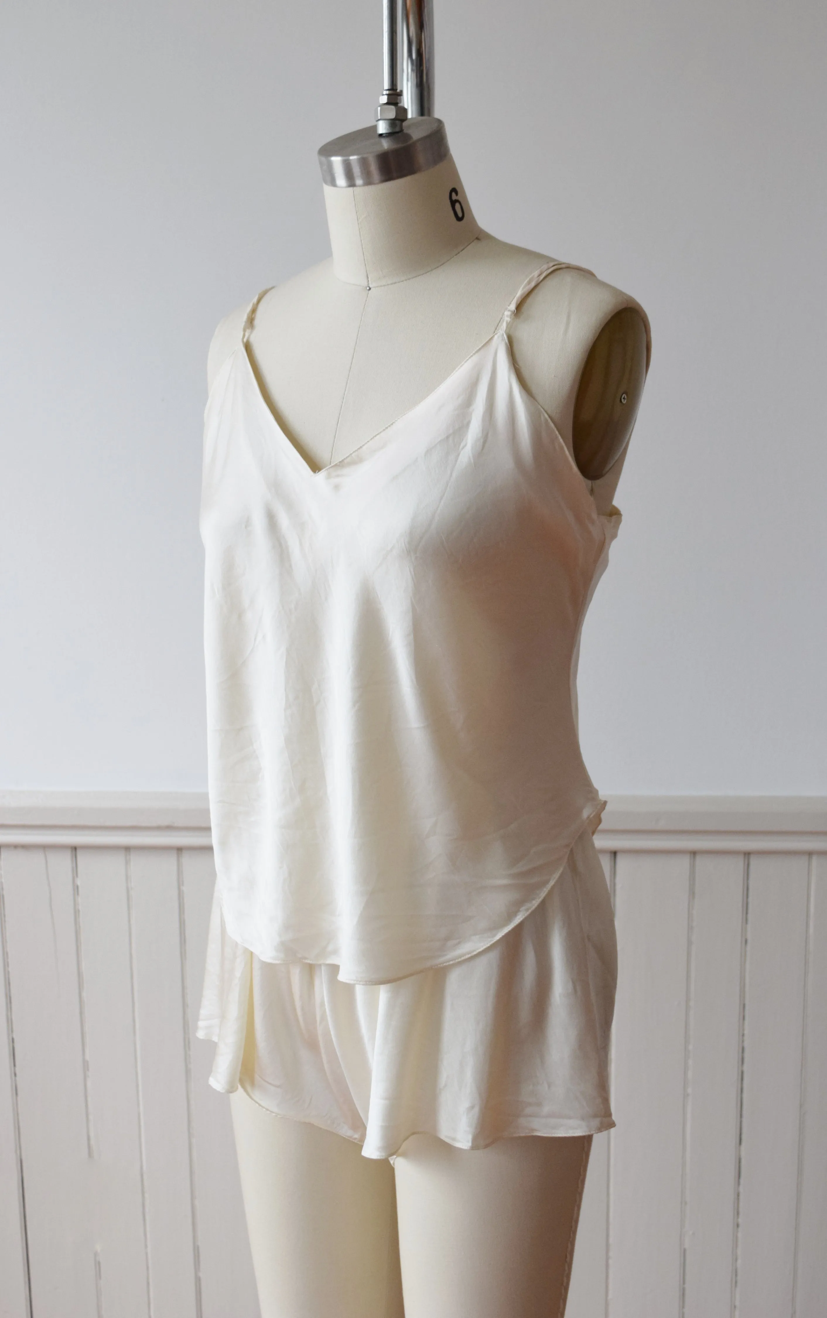 Vintage Silk Cami and Shorts Lounge Set by Victoria's Secret | M/L