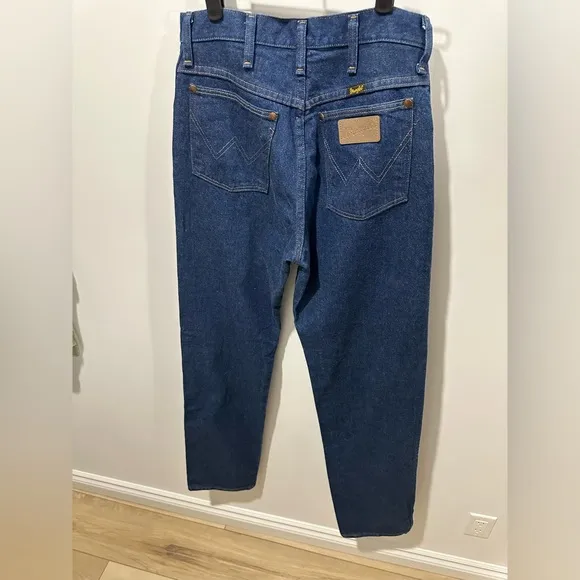 VINTAGE WOMANS WRANGLER JEANS