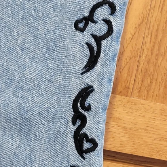 Vintage Y2K Tribal Tattooed Zana Di Jeans