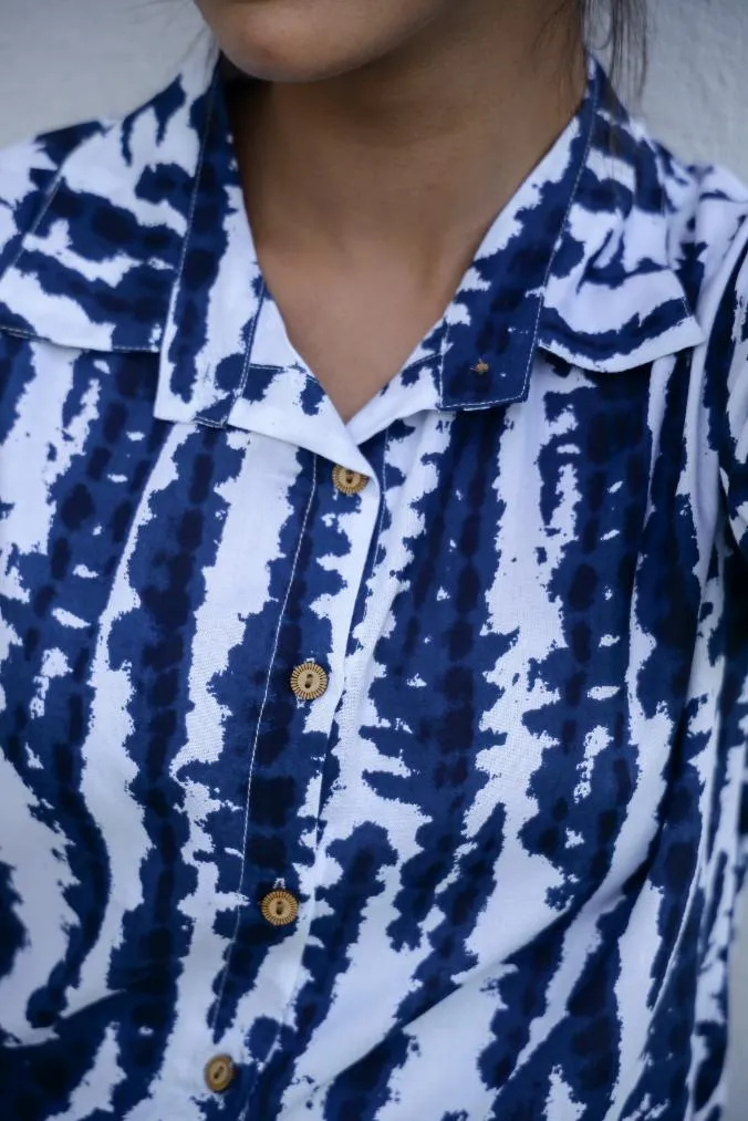 Women's Blue Tie-Dye Shirt - Relaxed & Trendy