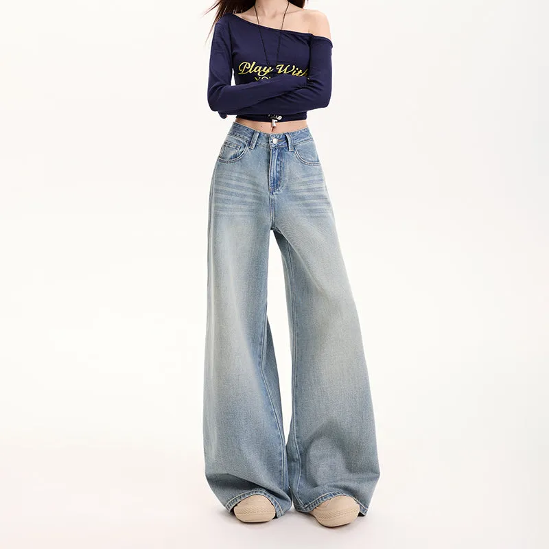 Women's Straight Leg Jeans with Vintage Wash for a Flattering Fit