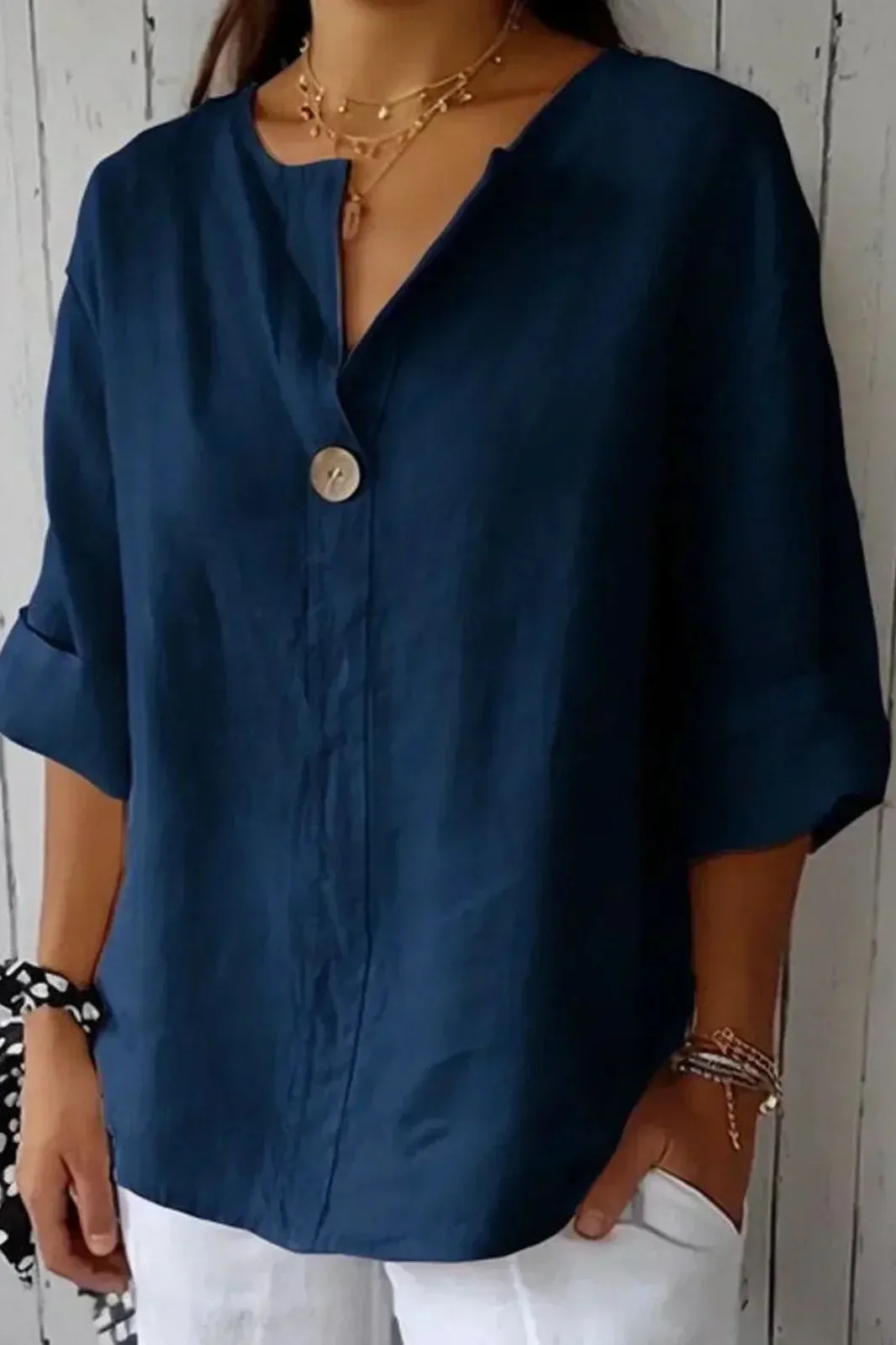 Yara - Relaxed Chic Blouse